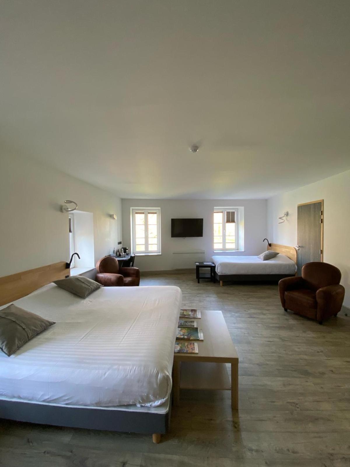 Lodge Hotel De Sommedieue Verdun ภายนอก รูปภาพ