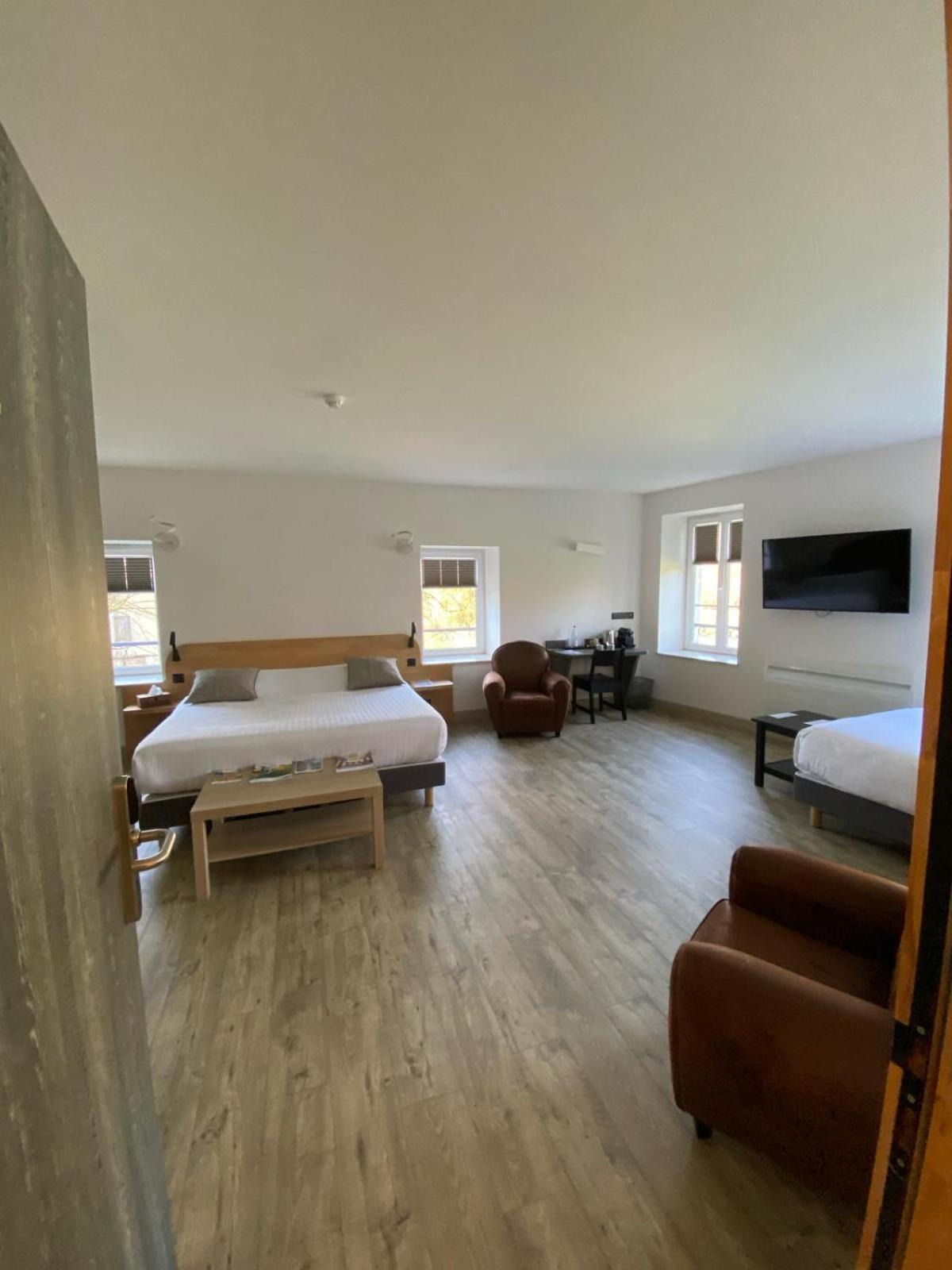 Lodge Hotel De Sommedieue Verdun ภายนอก รูปภาพ