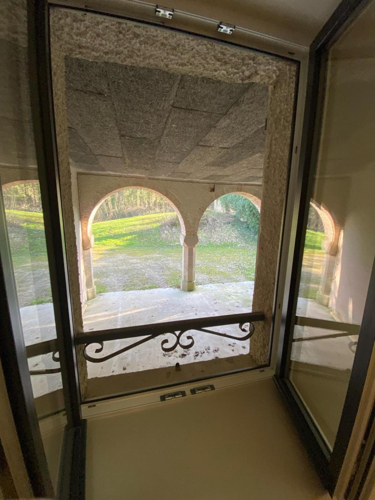 Lodge Hotel De Sommedieue Verdun ภายนอก รูปภาพ