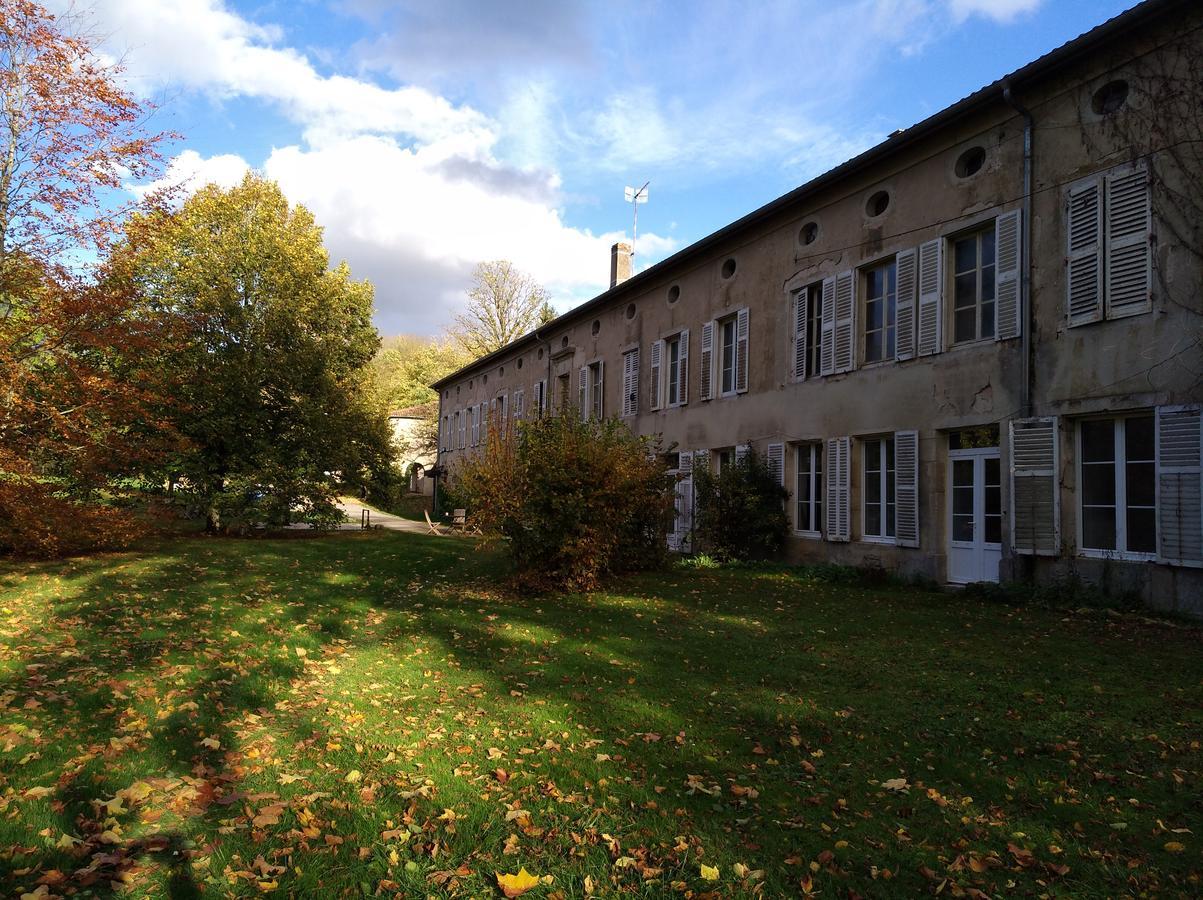 Lodge Hotel De Sommedieue Verdun ภายนอก รูปภาพ